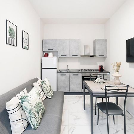 Easylife - Appartamento Elegante Moderno E Accogliente - La Tua Oasi In Citta Milano Eksteriør bilde
