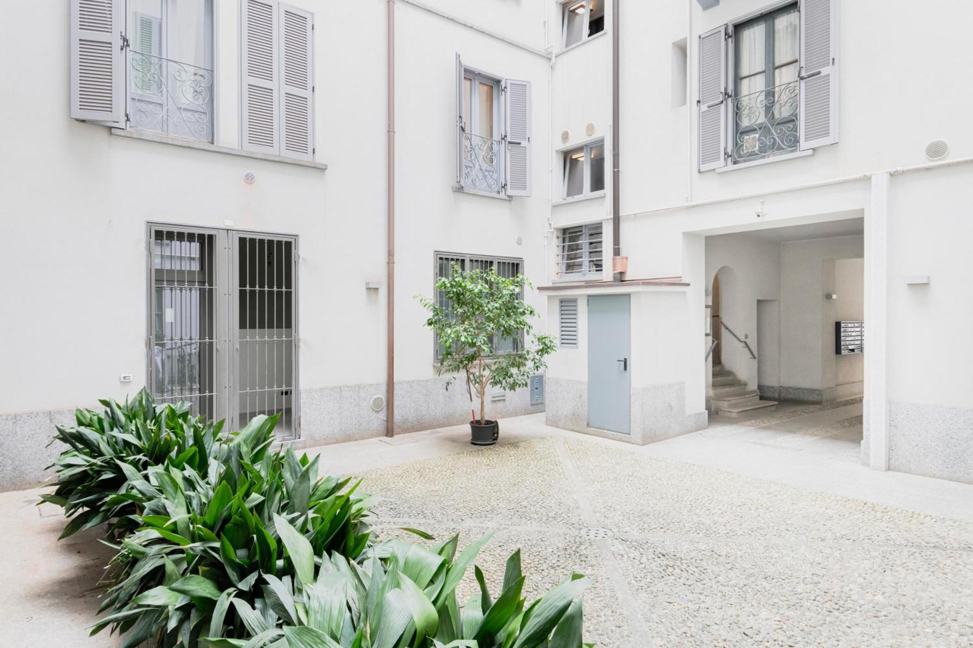 Easylife - Appartamento Elegante Moderno E Accogliente - La Tua Oasi In Citta Milano Eksteriør bilde