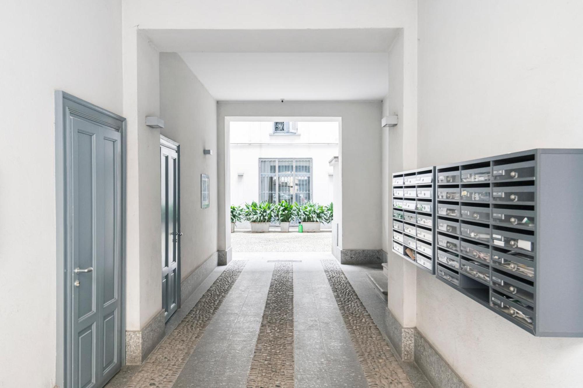 Easylife - Appartamento Elegante Moderno E Accogliente - La Tua Oasi In Citta Milano Eksteriør bilde