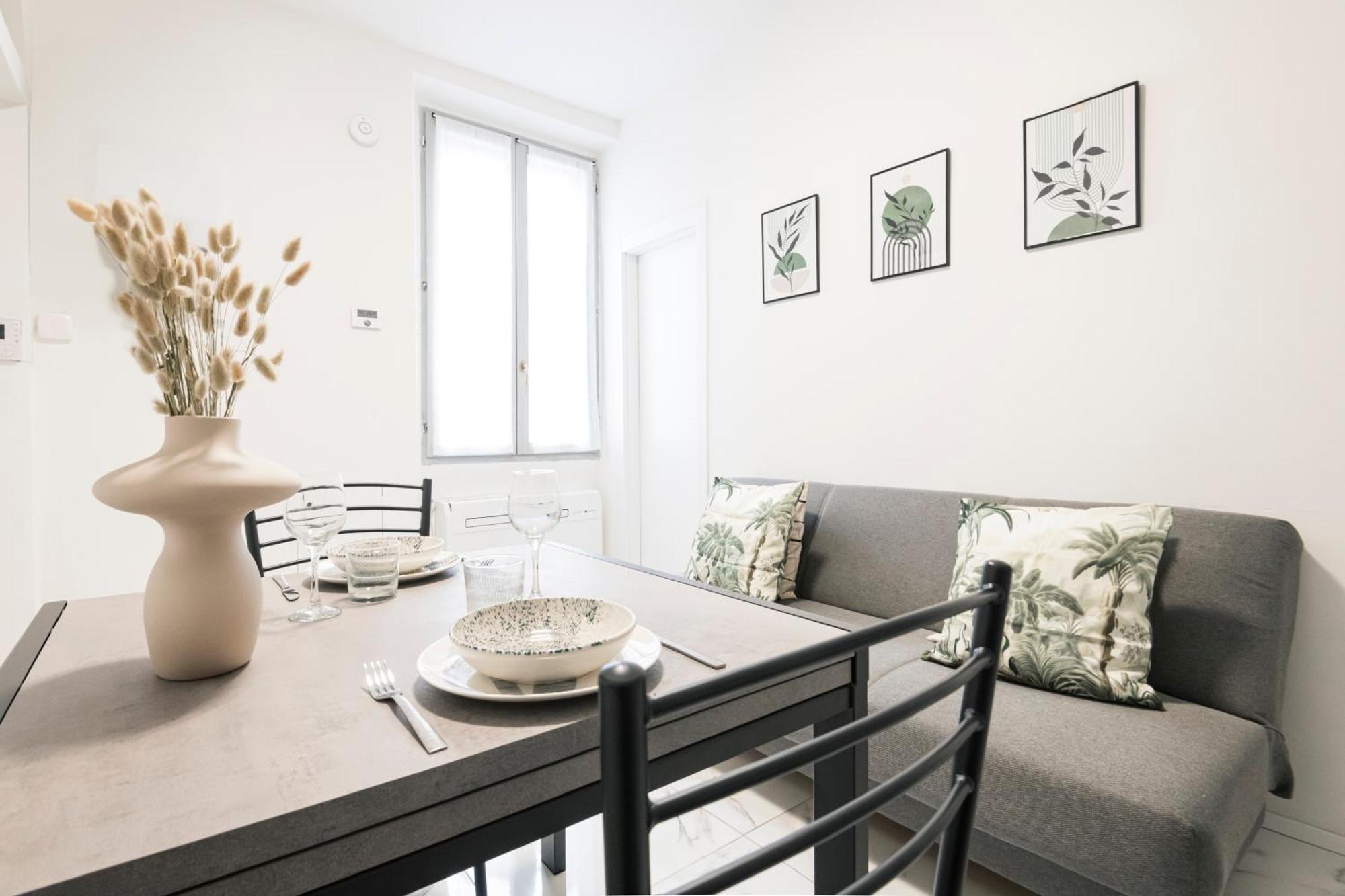 Easylife - Appartamento Elegante Moderno E Accogliente - La Tua Oasi In Citta Milano Eksteriør bilde