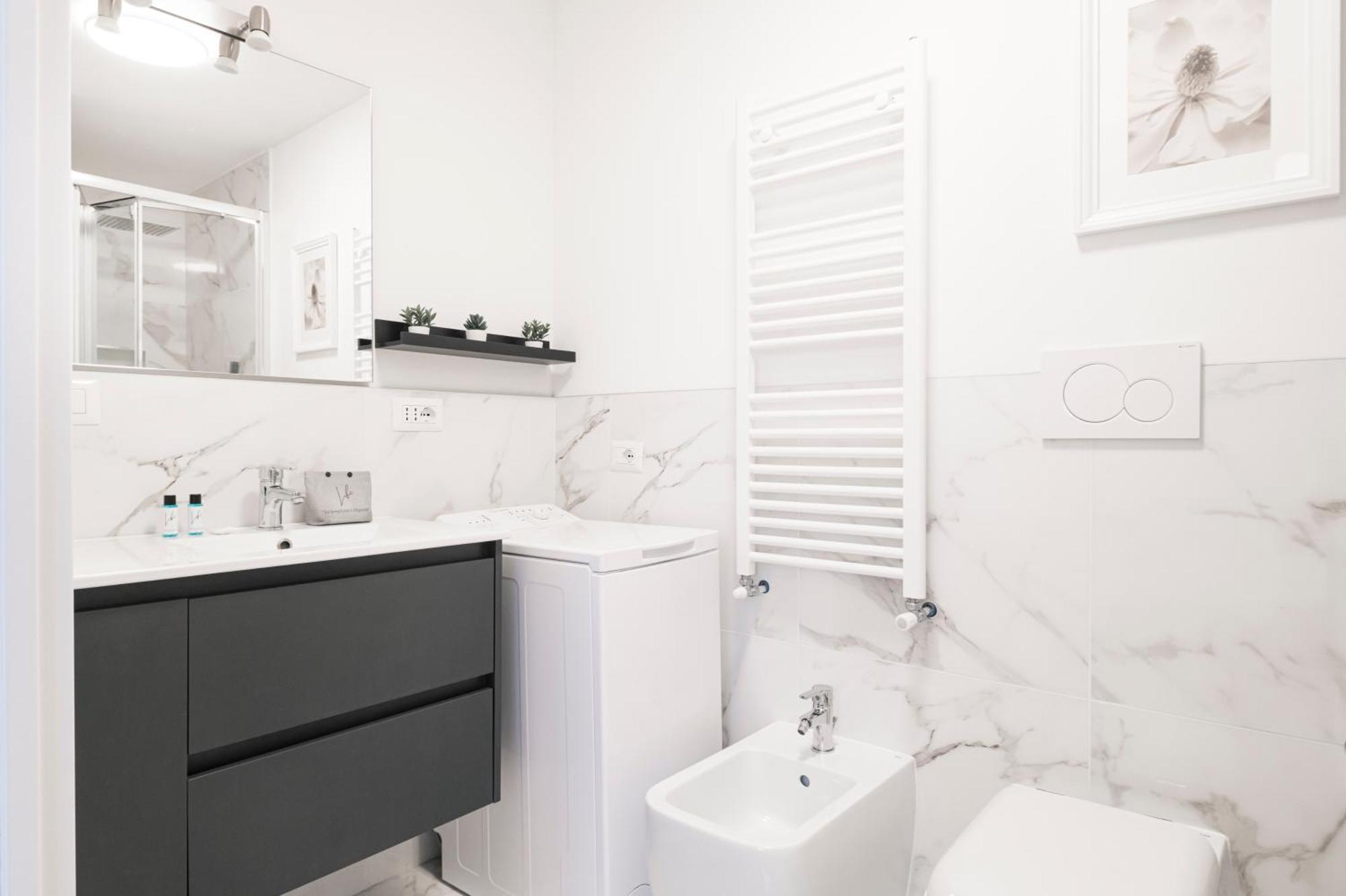 Easylife - Appartamento Elegante Moderno E Accogliente - La Tua Oasi In Citta Milano Eksteriør bilde